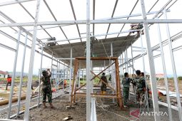 BNPB percepat pembangunan huntara dengan pola kerja 18 jam per hari