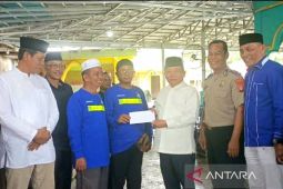 Bupati bantu Rp2 juta setiap Posko Rest Area Haul Guru Sekumpul di Kapuas