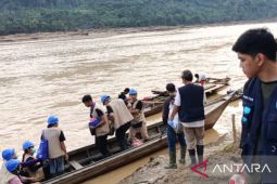 Tim dokter Unpatti Ambon beri layanan kesehatan bagi korban terdampak bencana Aceh Tamiang