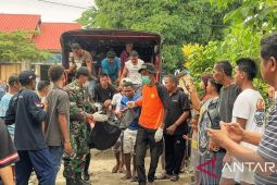 Tim SAR temukan lansia tenggelam di perairan SBB