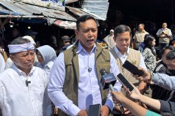 Bulogsays rice stocks securefor Sumatra disaster relief