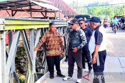 Pemkab Gorontalo pastikan pembangunan jembatan darurat di Pulubala