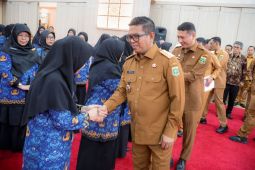 Gubernur Banten lantik pejabat fungsional tekankan mutu pendidikan