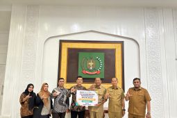 BSI Stabat bantu sembako nazir masjid terdampak banjir Langkat