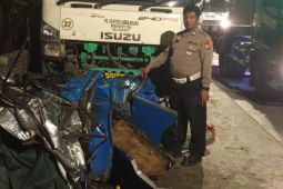 Kecelakaan beruntun akibatkan satu Bajai ringsek di Cilincing