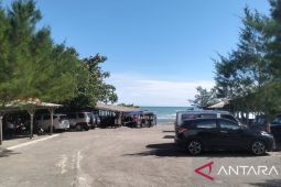 Disbudpar catat angka kunjungan meningkat 50 persen ke pantai selatan