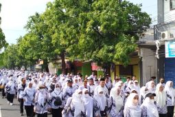 Ribuan guru Ponorogo gelar aksi tolak mutasi kepala sekolah