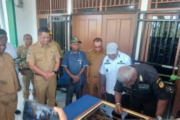 Bupati John Rettob resmikan fasilitas Puskesmas Kokonao