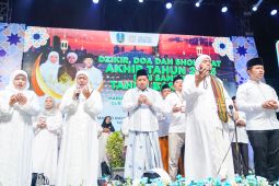 Khofifah dan Habib Syech doakan keselamatan Jatim dan Indonesia