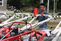 Pemkab Kuningan: Bantuan alsintan dukung produksi pertanian