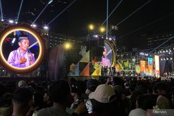 Malam Tahun Baru 2026 di Bundaran HI, ribuan warga gelar doa bersama untuk korban bencana Sumatera
