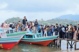 Danau Ranau di OKU Selatan ramai dikunjungi wisatawan pada libur tahun baru