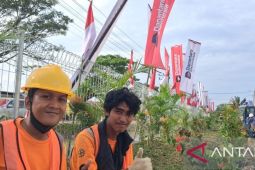 Cerita dua mahasiswa ikut kerja bangun rumah huntara Danantara di Aceh Tamiang