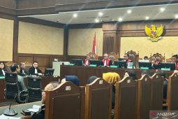 Nadiem Makarim didakwa rugikan negara Rp2,18 triliun