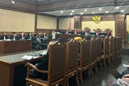 Majelis hakim menetapkan sidang Nadiem Makarim menggunakan KUHAP baru