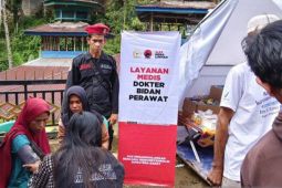 Tim kesehatan DPP PDI Perjuangan tembus kampung yang sempat terisolasi di Pesisir Selatan