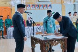 Bupati Sarolangun lantik Direktur dan Komisaris Perseroda