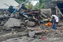 Banjir bandang terjang sejumlah permukiman di Pulau Siau-Sulut