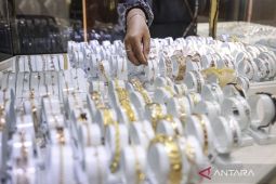 Harga emas di Pegadaian kembali melonjak pada Rabu