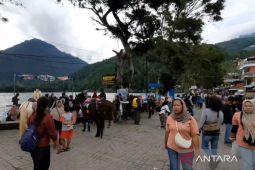 Sebanyak 117.447 orang kunjungi Telaga Sarangan selama libur Nataru