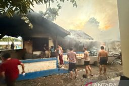 Gudang dan Poliklinik Polres Dompu terbakar, kerugian ditaksir ratusan juta rupiah