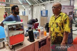 Gubernur Papua tekankan pelaku usaha wajib terapkan UMP