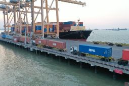 TPS catat arus peti kemas naik 4,03 persen pada Desember 2025