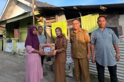 Satu keluarga korban longsor di Cikeusal Serang direlokasi