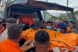 Spanyol kembali meminta perpanjangan pencarian korban kapal tenggelam