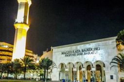 Masjid Raya Bandung gunakan Agung lagi pasca dukungan Jabar dihentikan