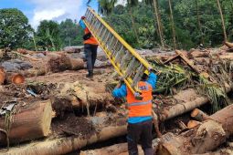 PLN pulihkan suplai listrik di Pulau Siau terdampak banjir bandang
