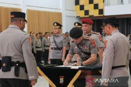 Kapolri merotasi tujuh pejabat utama Polda Papua Barat