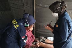 Polri datangi rumah warga terdampak bencana beri layanan kesehatan