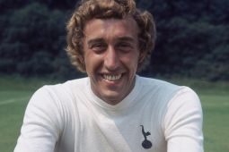 Legenda Tottenham Martin Chivers meninggal dunia pada usia 80 tahun