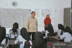 Gubernur Iqbal ingatkan pelajar NTB tak menikah di usia muda
