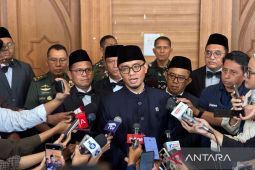 Wamen minta petugas haji fokus layani jamaah, bukan "nebeng" berhaji