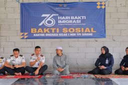 Imigrasi Serang salurkan sembako ke Ponpes Baitul Qur'an Kramatwatu