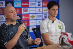 Tavares minta Bonek jadi pembeda debutnya bersama Persebaya saat lawan Malut