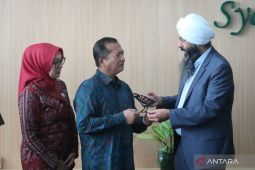 Terpopuler - Moh Faozal ditunjuk Plh Sekda NTB, penyebab kekalahan Persebaya,  hutan Sumbawa, harga emas naik hingga kerja sama NTB-Kanada