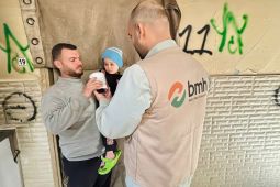 BMH-PT Indo Anata Development salurkan selimut bagi pengungsi di Gaza