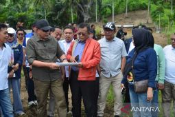 Satgas nasional hilirisasi industri ayam cek lokasi pencanangan