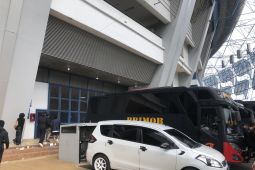 Ponsel pewarta ANTARA dicopet saat meliput Persib vs Persija di GBLA