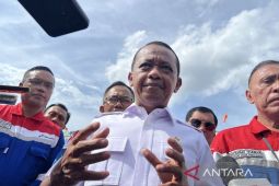 Hoaks! Aturan terbaru 2026, ojol wajib beli motor listrik untuk kurangi subsidi BBM