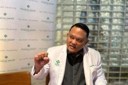 Dokter: Bermain ponsel di toilet sebabkan risiko terkena ambeien