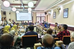 Komisi A DPRD Surabaya: Wali Kota jangan takut kehilangan investor