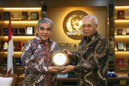 MPR dan PWI audiensi membahas peran pers