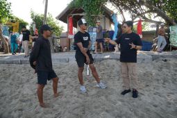 Pemkab Badung Bali mulai tata pasir Pantai Kuta
