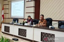 Pemprov Gorontalo beri solusi legalitas bagi usaha pertambangan rakyat