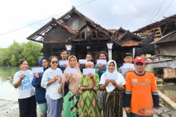 Baznas Bekasi salurkan bantuan untuk korban puting beliung Muaragembong