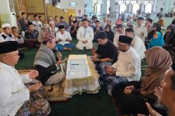 Saat Isra Miraj, tiga mualaf ikrar masuk Islam di Masjid Al-Akbar